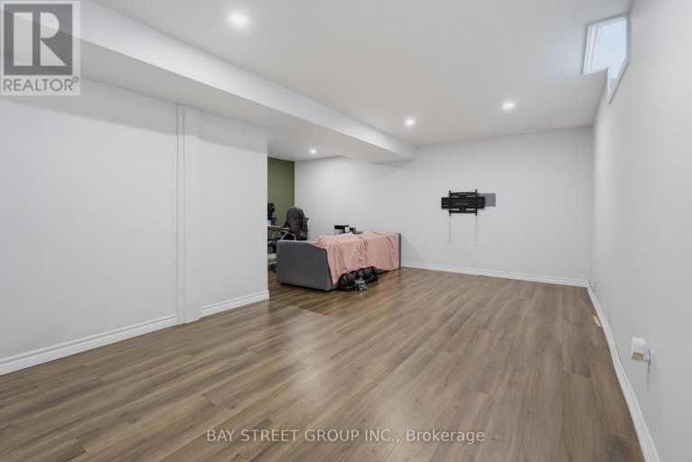 213 HAWTHORNE ROAD, London North (North E), Ontario, N6G5A2