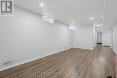 213 HAWTHORNE ROAD London North (North E) Ontario photo 32