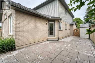 213 HAWTHORNE ROAD London North (North E) Ontario photo 35