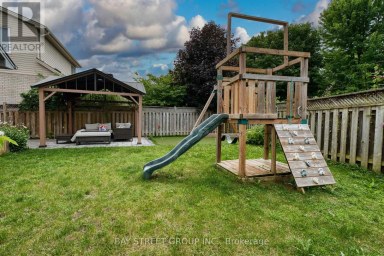 213 HAWTHORNE ROAD London North (North E) Ontario photo 37