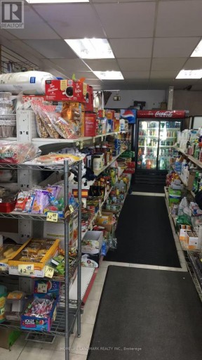 2432 DUFFERIN STREET, Toronto (Briar Hill-Belgravia), Ontario, M6E3T1
