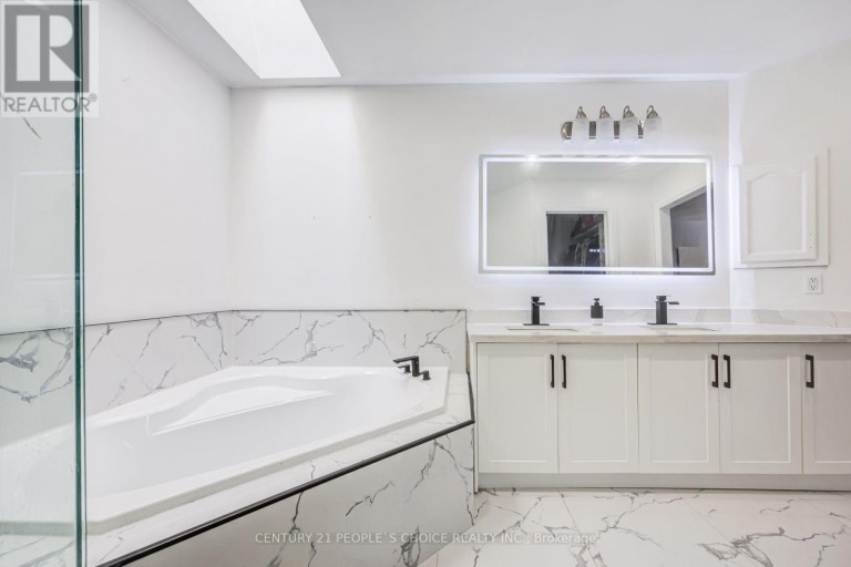 153 WATFORD STREET, Whitby (Brooklin), Ontario, L1M1H2