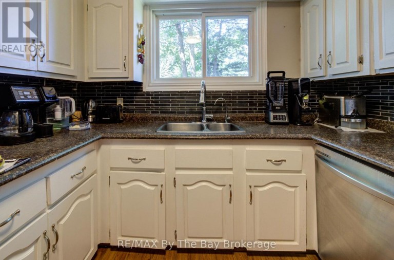 1693 RIVER ROAD W, Wasaga Beach, Ontario, L9Z2S2