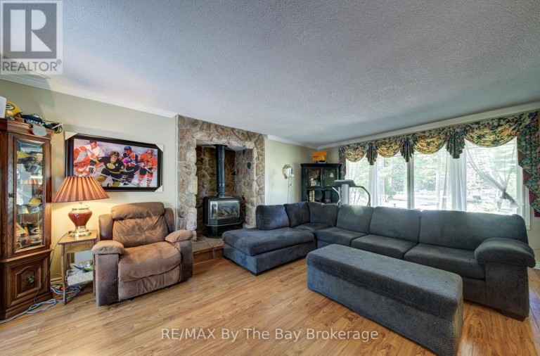 1693 RIVER ROAD W, Wasaga Beach, Ontario, L9Z2S2