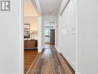 48 BELLBURY CRESCENT Toronto (Don Valley Village) Ontario photo 2