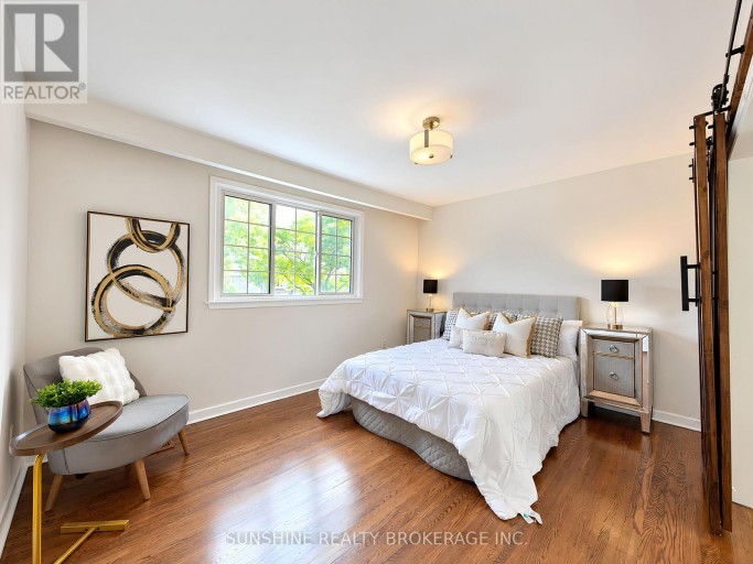 48 BELLBURY CRESCENT, Toronto (Don Valley Village), Ontario, M2J2J8