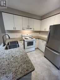 1013 ATTERSLEY DRIVE Oshawa (Pinecrest) Ontario photo 8