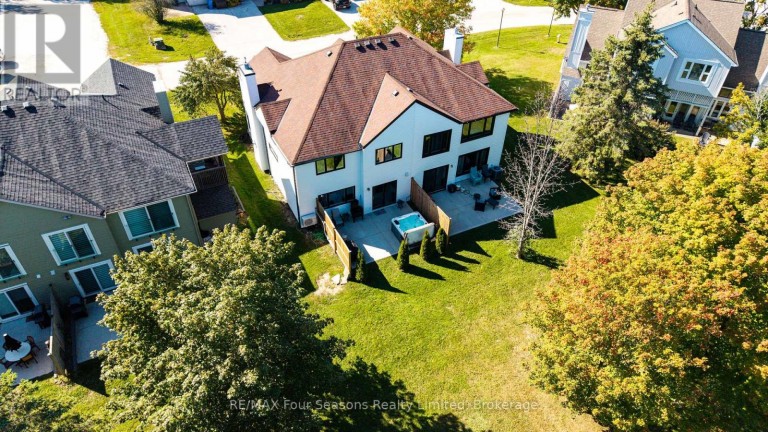 161 VACATION INN DRIVE, Collingwood, Ontario, L9Y5G4
