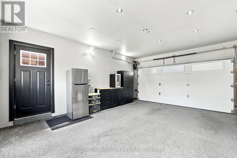 543 LIMERICK ROAD, Burlington (Shoreacres), Ontario, L7L2K5