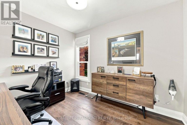 543 LIMERICK ROAD, Burlington (Shoreacres), Ontario, L7L2K5