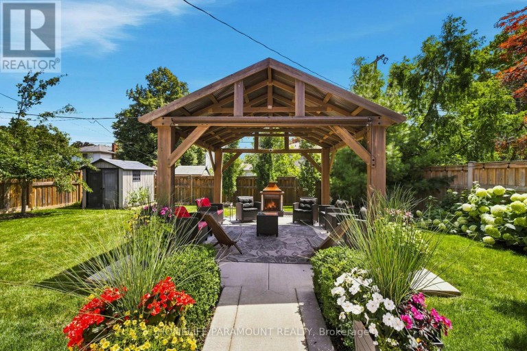 543 LIMERICK ROAD, Burlington (Shoreacres), Ontario, L7L2K5