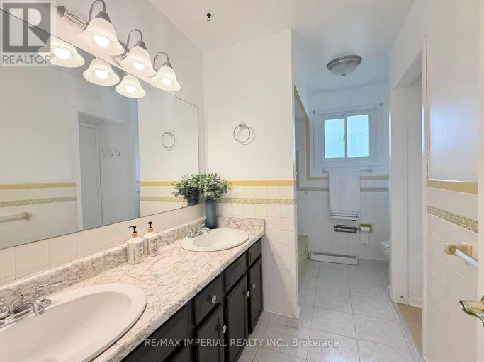 4 PYRAMID PLACE, St. Catharines (Glendale/Glenridge), Ontario, L2T2N7