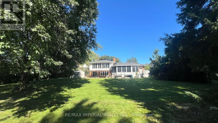 4 PYRAMID PLACE, St. Catharines (Glendale/Glenridge), Ontario, L2T2N7