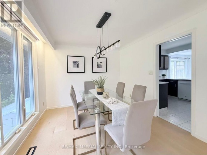 4 PYRAMID PLACE, St. Catharines (Glendale/Glenridge), Ontario, L2T2N7