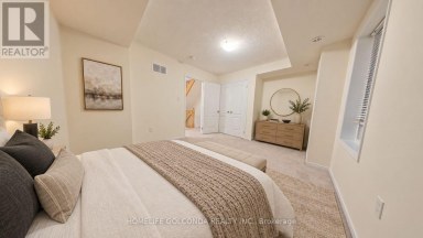 2706 DEPUTY MINISTER PATH Oshawa (Windfields) Ontario photo 17