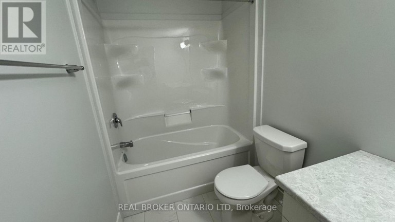 44 - 925 DEVERON CRESCENT, London South (South J), Ontario, N5Z5A4