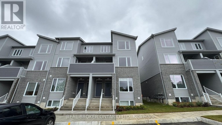 44 - 925 DEVERON CRESCENT, London South (South J), Ontario, N5Z5A4