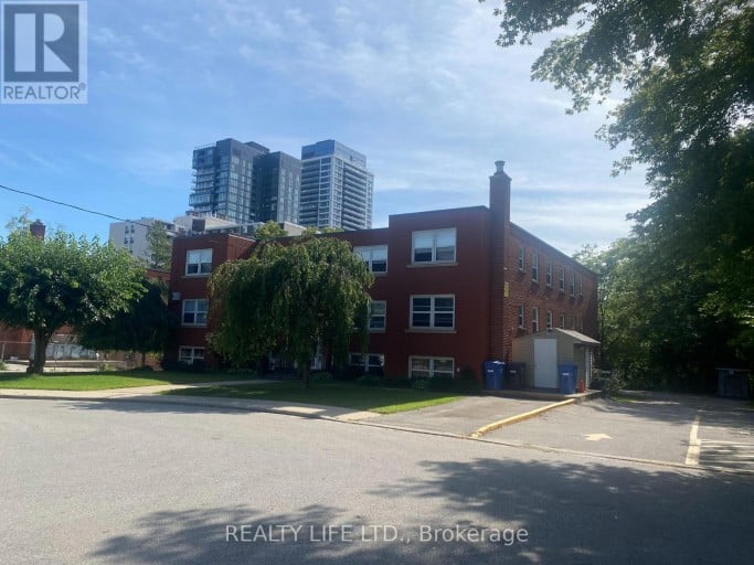 2124 HARRIS CRESCENT, Burlington (Brant), Ontario, L7R1G4