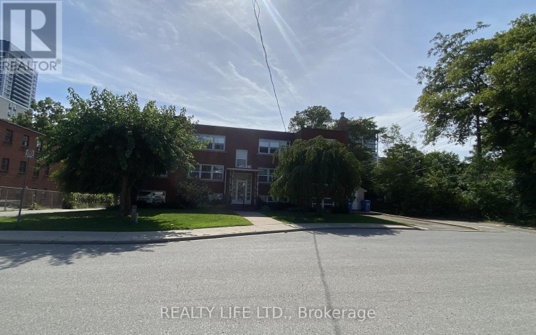 2124 HARRIS CRESCENT, Burlington (Brant), Ontario, L7R1G4