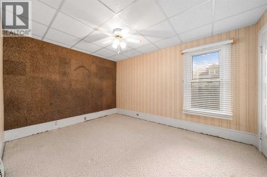 362 7 Street SE Medicine Hat Alberta photo 19