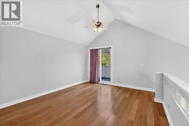 3221 2 Street NW Calgary Alberta photo 36