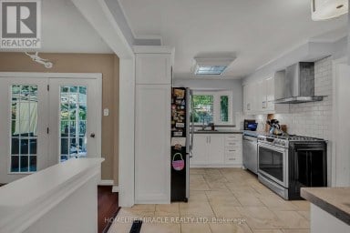 9 IRIS CRESCENT Brampton (Snelgrove) Ontario photo 11