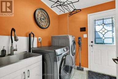 9 IRIS CRESCENT Brampton (Snelgrove) Ontario photo 19