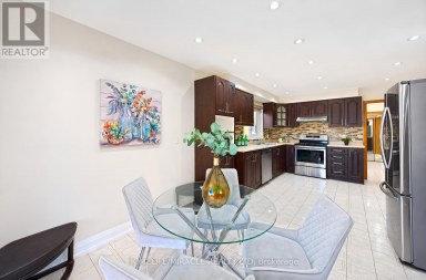 8 LOIRE COURT Toronto (West Humber-Clairville) Ontario photo 13