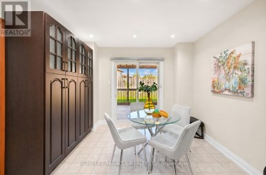 8 LOIRE COURT Toronto (West Humber-Clairville) Ontario photo 14