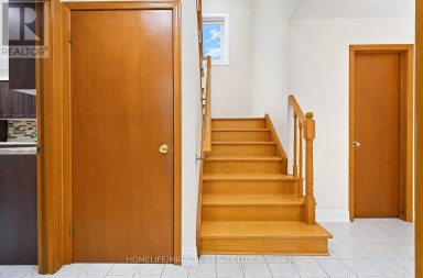 8 LOIRE COURT Toronto (West Humber-Clairville) Ontario photo 20