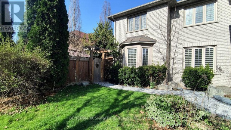 75 BOXWOOD CRESCENT, Markham (Rouge Fairways), Ontario, L3S3V3
