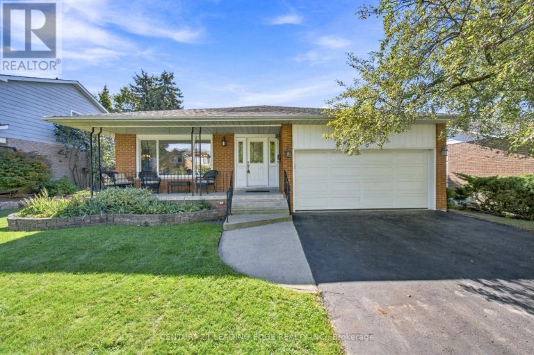 90 PRINGLE AVENUE, Markham (Markham Village), Ontario, L3P3L3