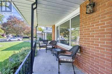 90 PRINGLE AVENUE Markham (Markham Village) Ontario photo 5