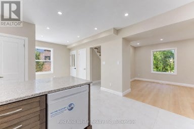 18 MIEHM PLACE Kitchener Ontario photo 14
