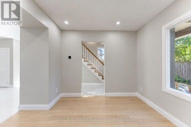 18 MIEHM PLACE Kitchener Ontario photo 19