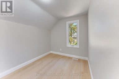 18 MIEHM PLACE Kitchener Ontario photo 28