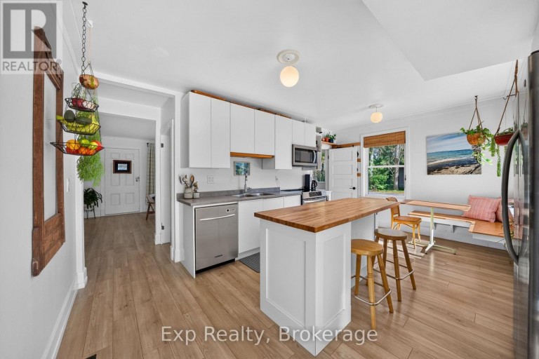 10 - 22625 LOYALIST PARKWAY, Quinte West (Murray Ward), Ontario, K8V5P7