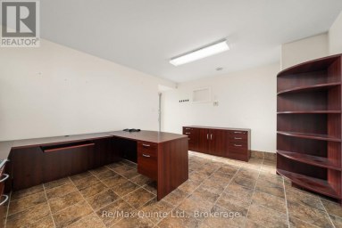 105 STATION STREET Belleville (Belleville Ward) Ontario photo 9
