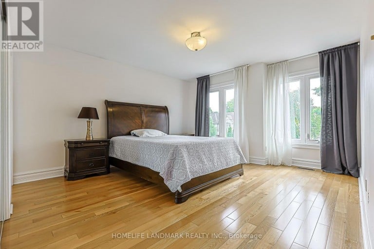 252 DUNVIEW AVENUE N, Toronto (Willowdale East), Ontario, M2N4J2