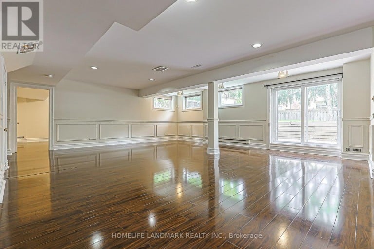 252 DUNVIEW AVENUE N, Toronto (Willowdale East), Ontario, M2N4J2