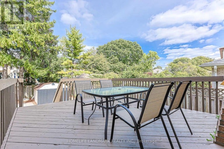 252 DUNVIEW AVENUE N, Toronto (Willowdale East), Ontario, M2N4J2