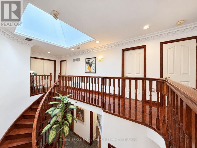 375 PRINCESS AVENUE, Toronto (Willowdale East), Ontario, M2N3S7