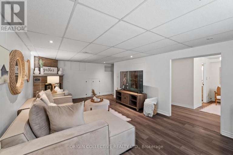 983 PARTHIA CRESCENT, Mississauga (Applewood), Ontario, L4Y2K9