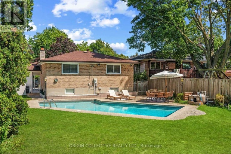 983 PARTHIA CRESCENT, Mississauga (Applewood), Ontario, L4Y2K9