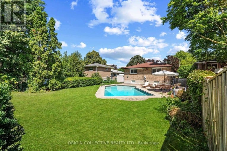 983 PARTHIA CRESCENT, Mississauga (Applewood), Ontario, L4Y2K9