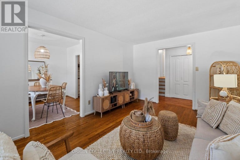 983 PARTHIA CRESCENT, Mississauga (Applewood), Ontario, L4Y2K9