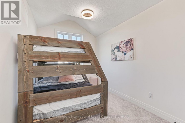 73 ARCHER AVENUE, Collingwood, Ontario, L9Y3B7