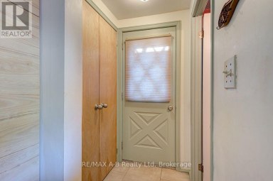 54 MCNAB STREET S Stratford Ontario photo 20