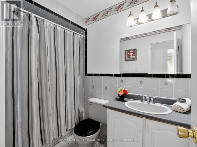 37 COXWORTH CRESCENT, Toronto (Malvern), Ontario, M1B1E2