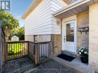 37 COXWORTH CRESCENT Toronto (Malvern) Ontario photo 3